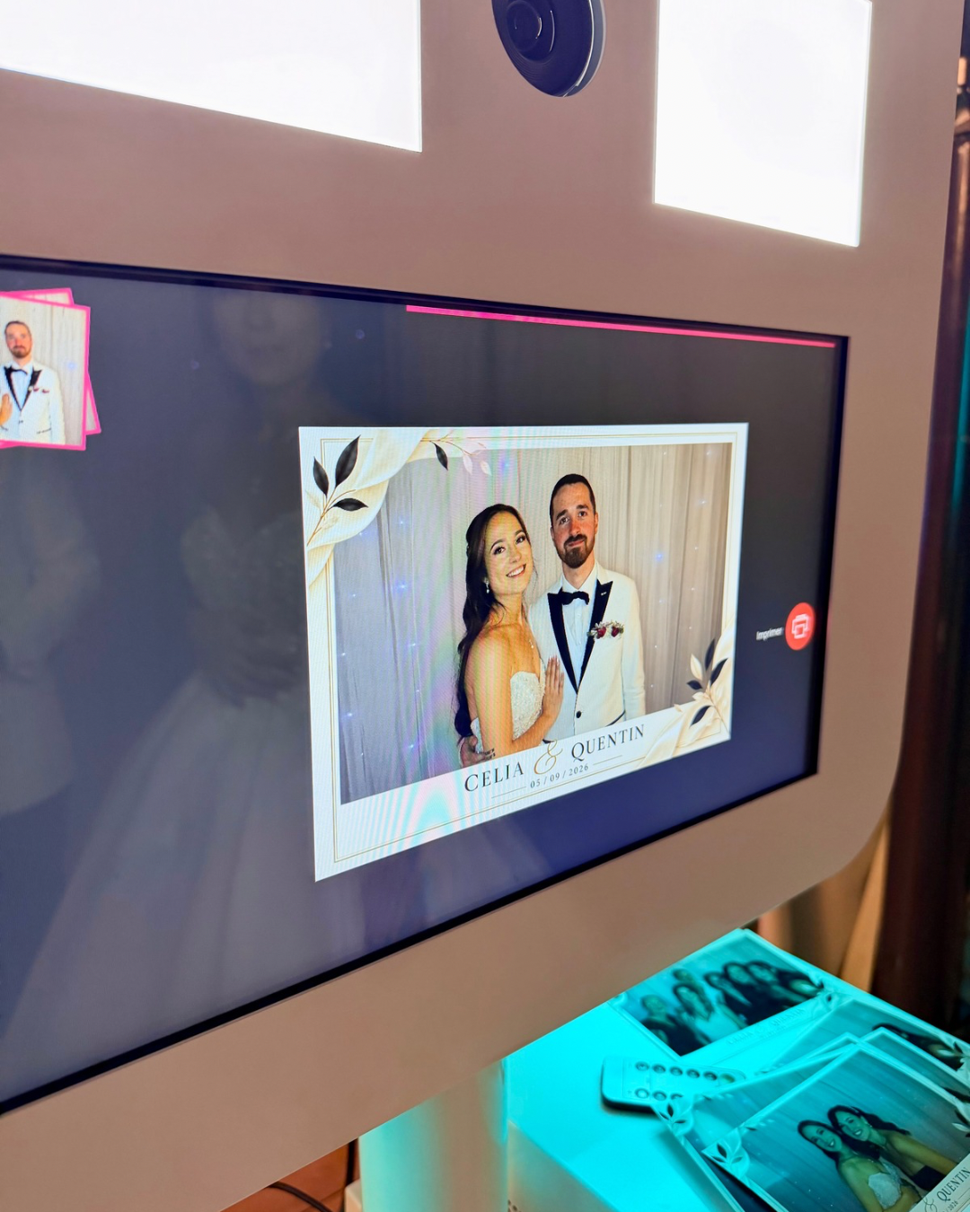 Photobooth de mariage avec cadre personnalisé et tirages photo instantanés